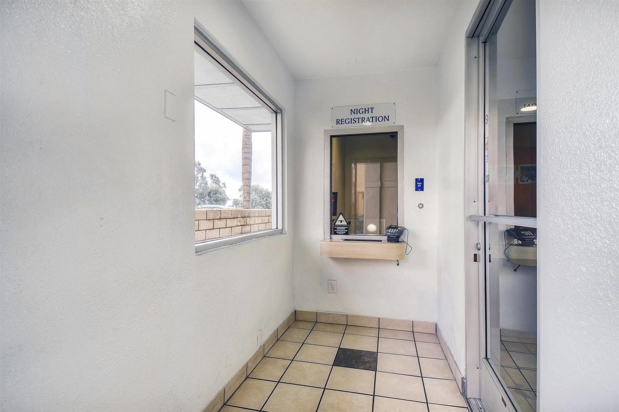Motel 6-Chino, Ca - Los Angeles Area Exterior photo