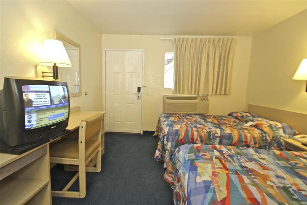 Motel 6-Chino, Ca - Los Angeles Area Room photo